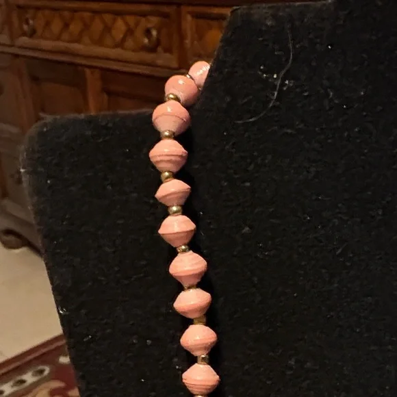 Peach Colored Beaded Paper Necklace Vintage - Picture 3 of 10